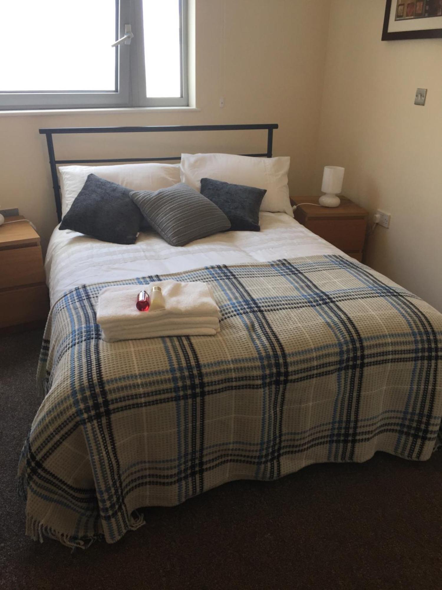 Sky Night Serviced Apartments Cardiff Exteriör bild