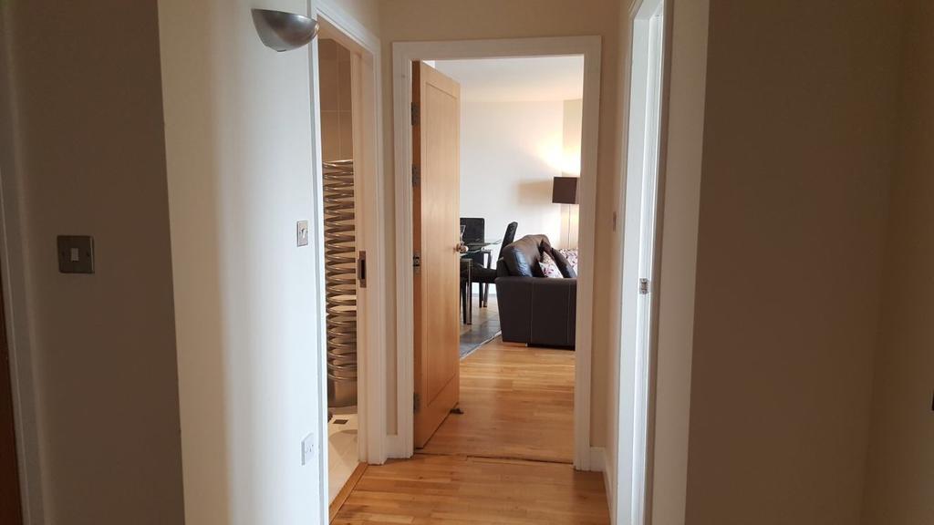 Sky Night Serviced Apartments Cardiff Exteriör bild