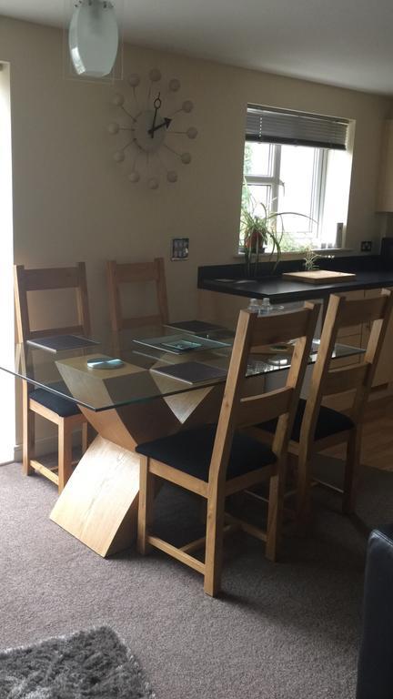 Sky Night Serviced Apartments Cardiff Exteriör bild